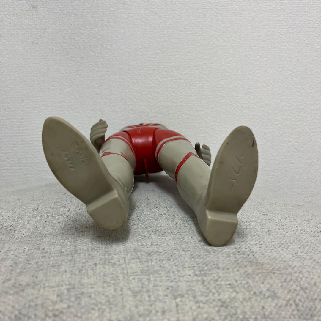 ウルトラマン 可動式フィギュア ヘルメット付き　ゾフィー　面取れ　ソフビ　当時物