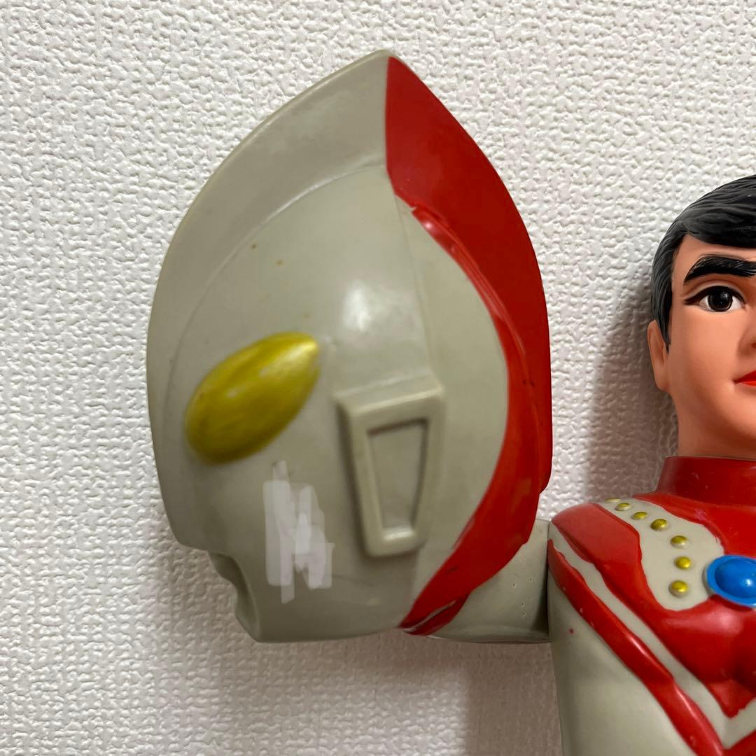 ウルトラマン 可動式フィギュア ヘルメット付き　ゾフィー　面取れ　ソフビ　当時物