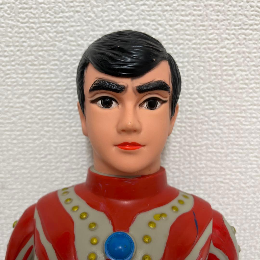ウルトラマン 可動式フィギュア ヘルメット付き　ゾフィー　面取れ　ソフビ　当時物