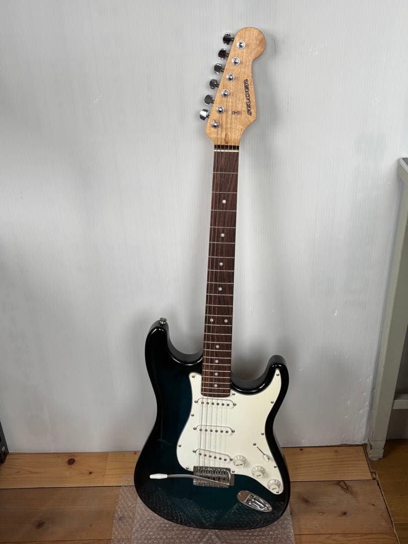 SELDER エレキギター　音出し動作確認済み　状態綺麗