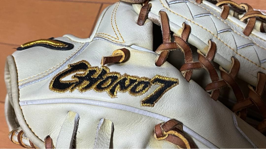 長野久義選手　実使用グラブ