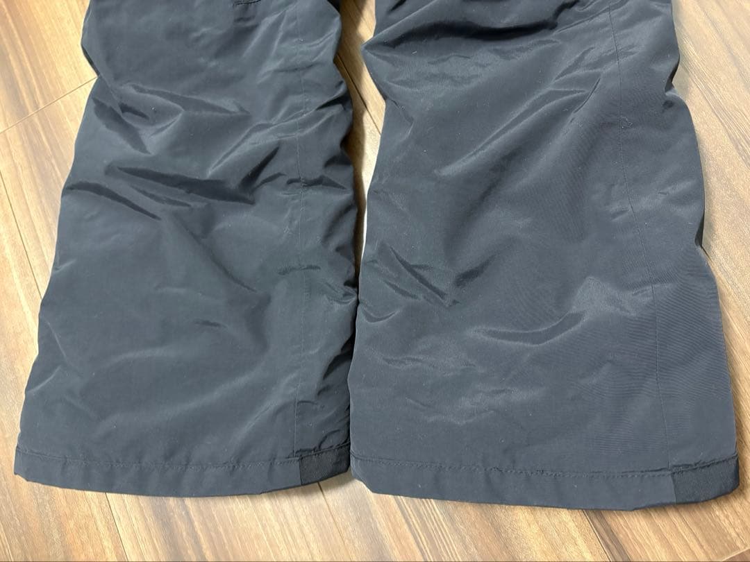 美品　バートン　キッズ用スノーボードビブパンツボトム　黒