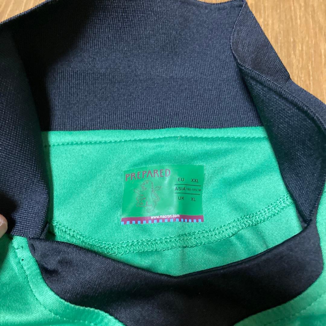 アストンビラ(キーパーユニフォーム)