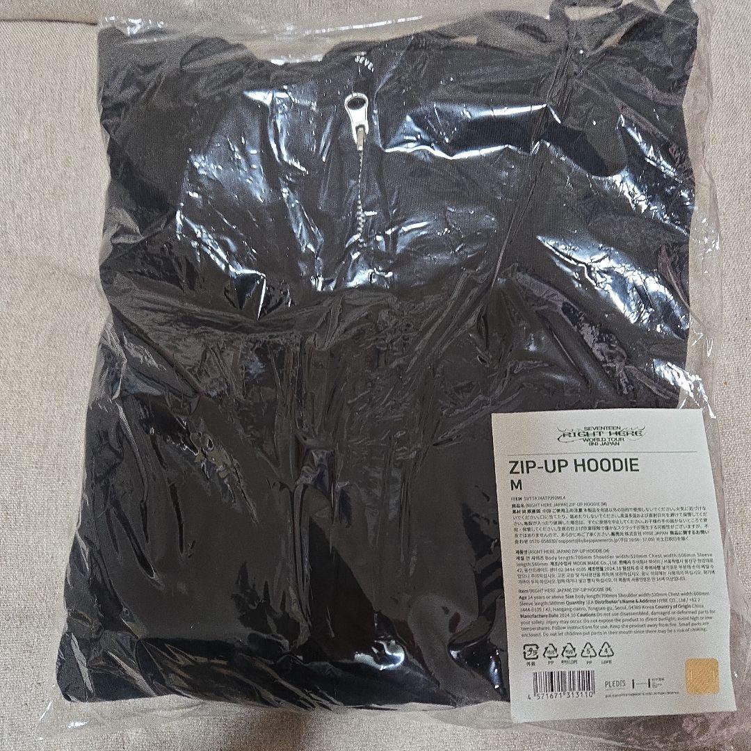 SEVENTEEN RIGHT HERE JAPAN フーディパーカー　M