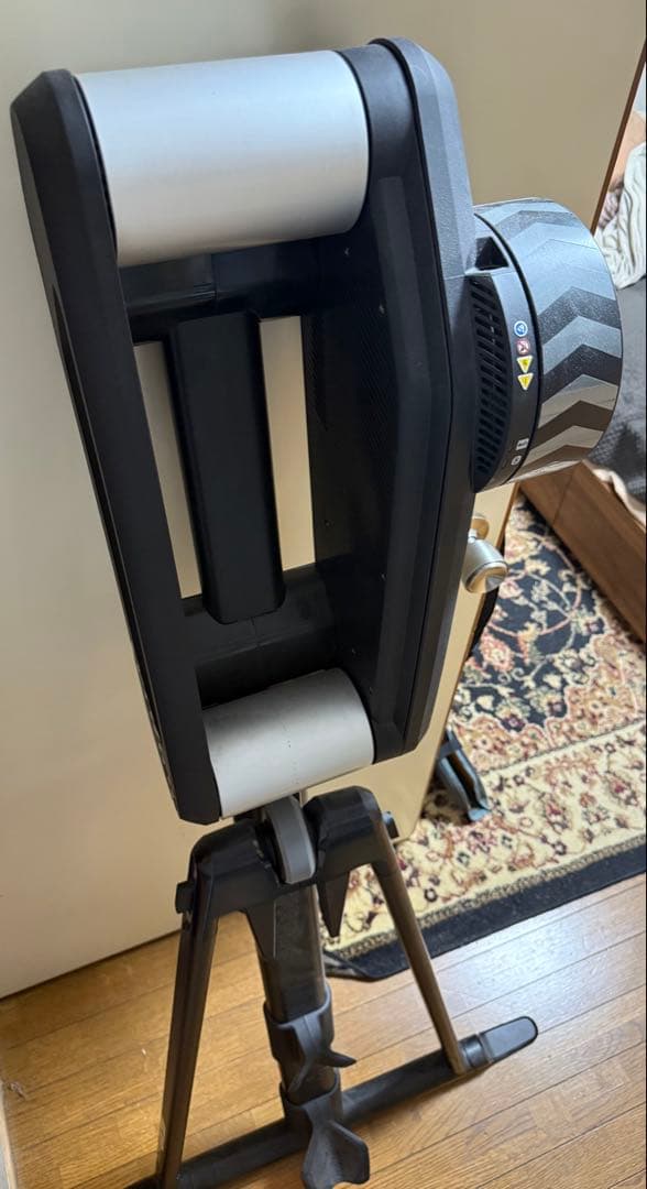 愛知県手渡し限定　Wahoo KICKR ROLLRワフー キッカーローラー