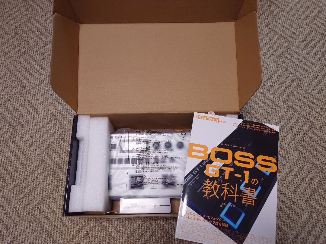 BOSS ギター エフェクト プロセッサー GT-1　ホワイト