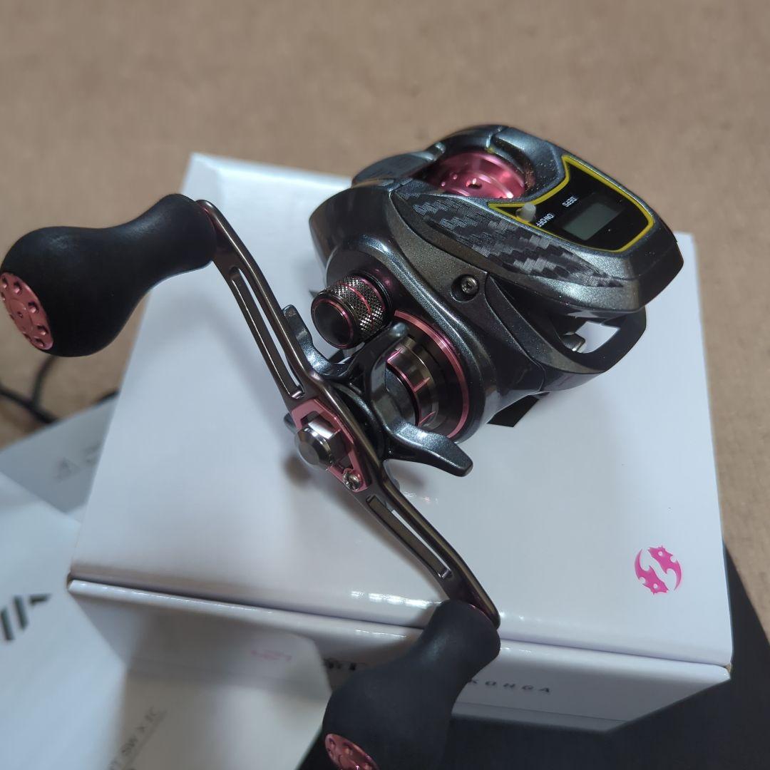 A*a様 Daiwa 紅牙 X IC 右ハンドル ベイトリール ほぼ新品です。