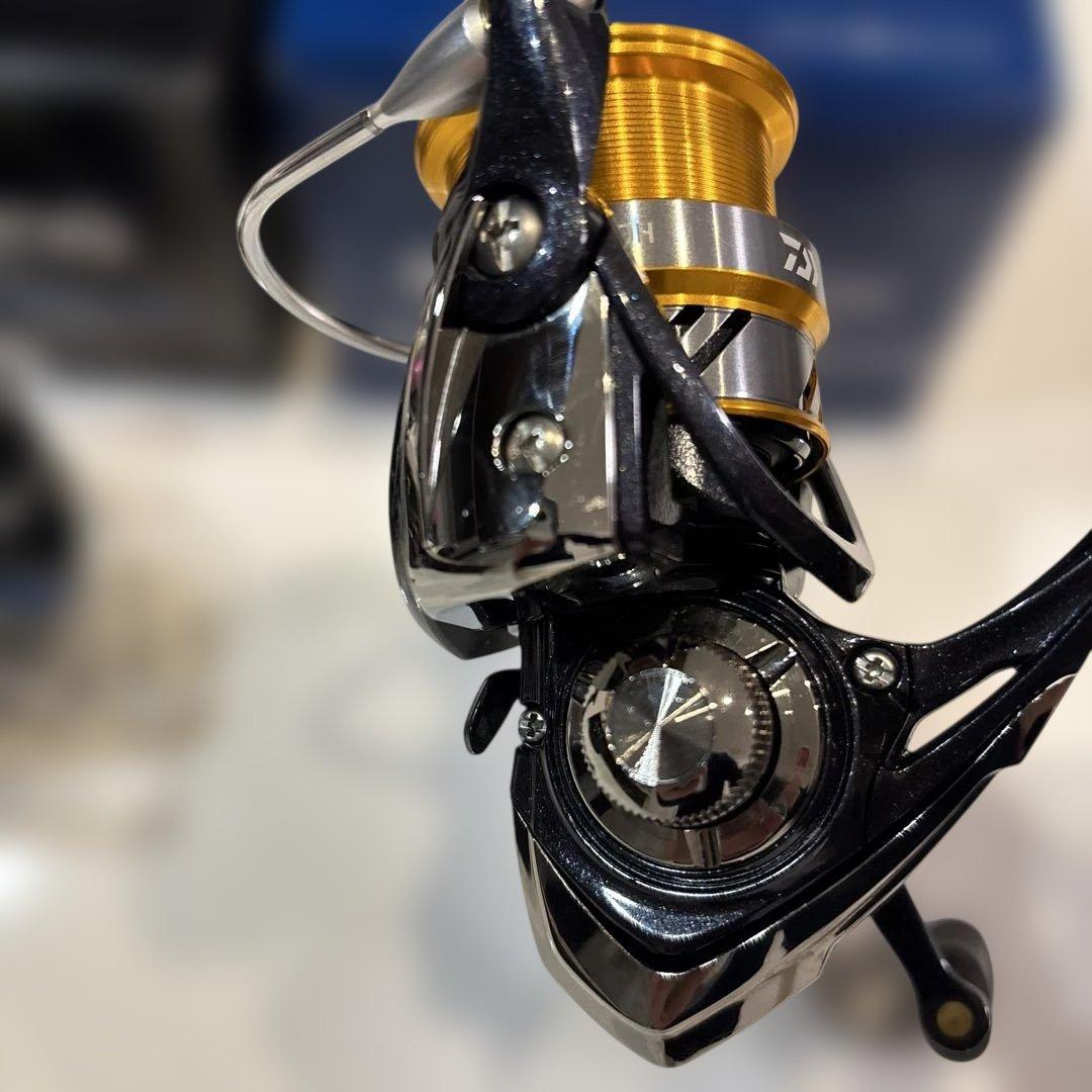 ダイワ 20レブロス LT3000S-CH-DH 21ネクサーブ C3000HG