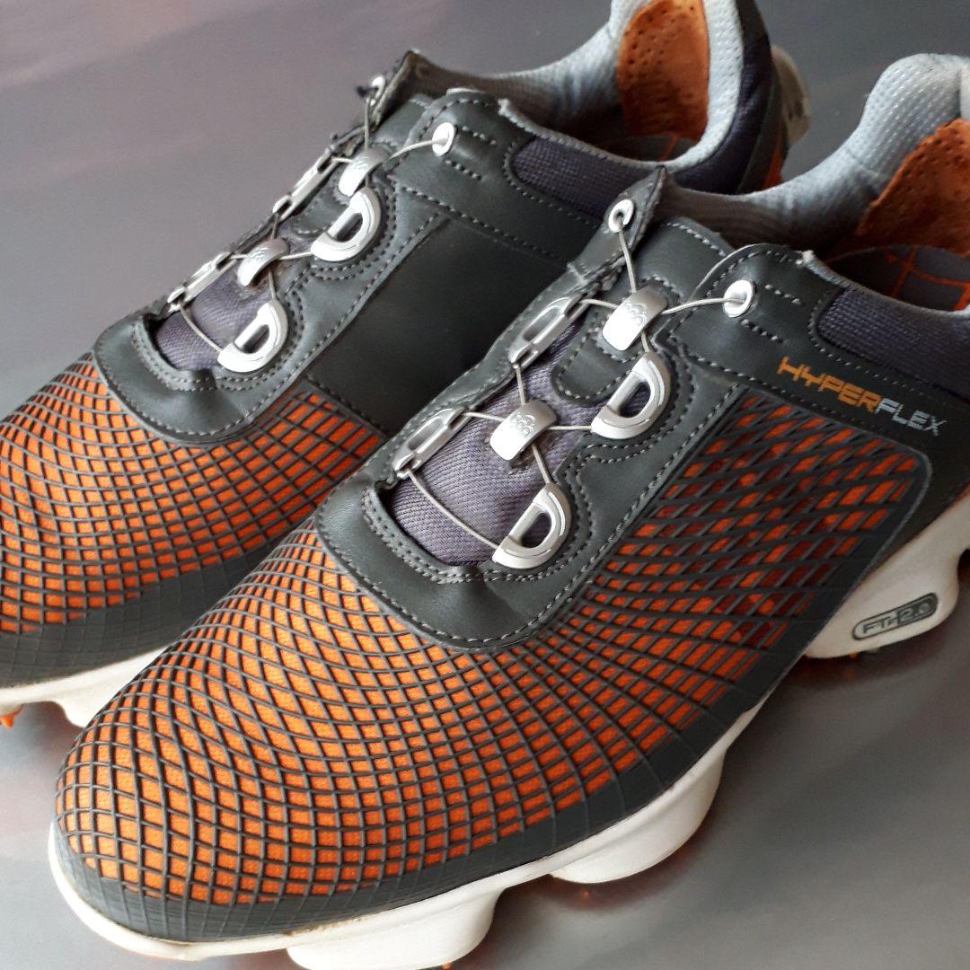 あかはるです。FOOTJOY ゴルフシューズ