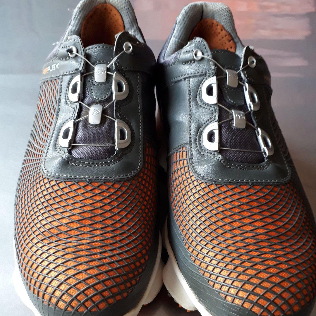 あかはるです。FOOTJOY ゴルフシューズ