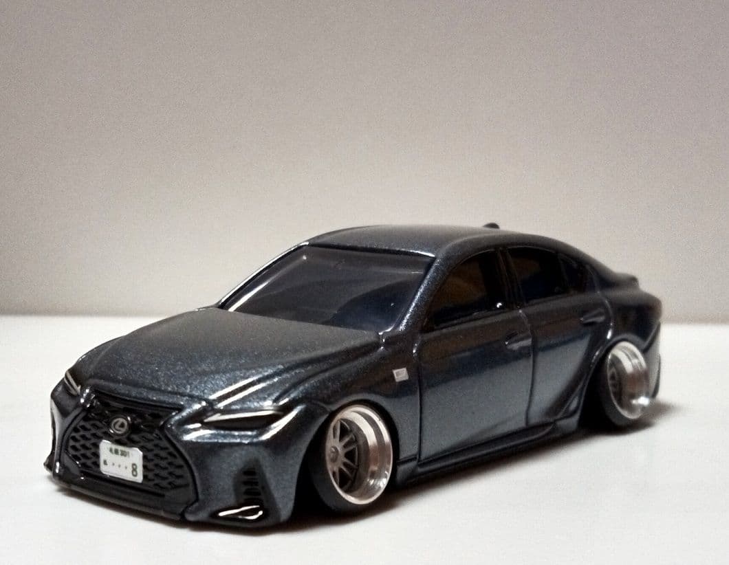 ちびにゃん！トミカ 40 アルファード レクサス Is 350 カスタム