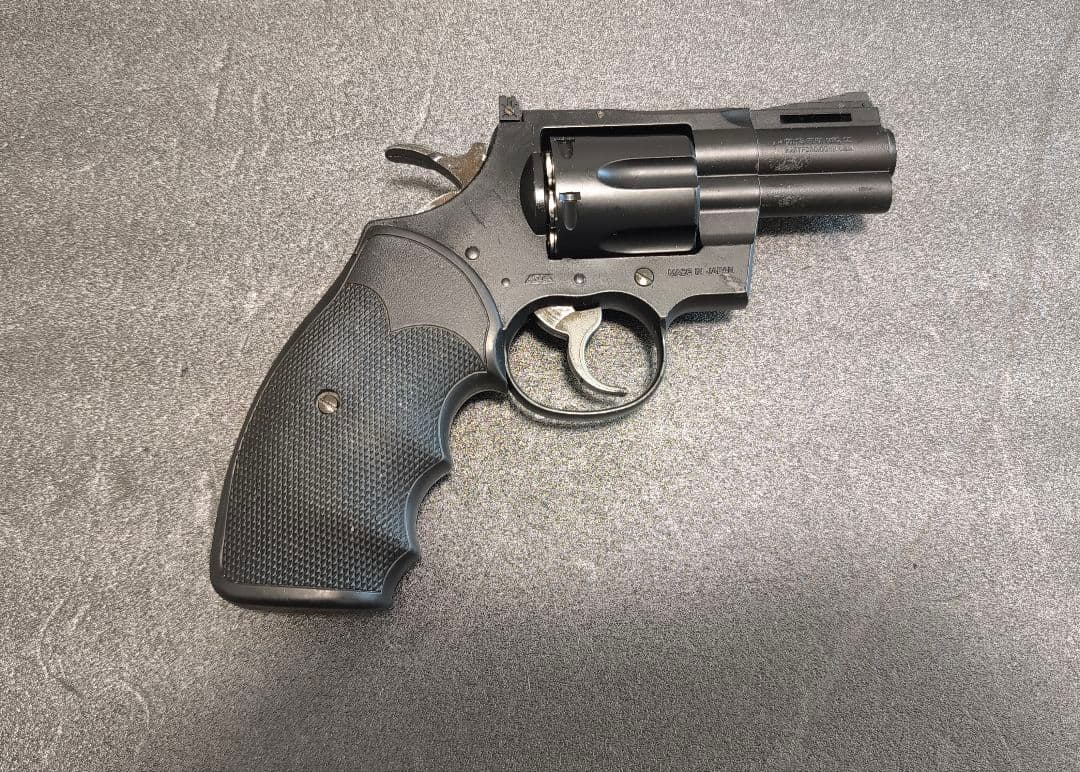 絶版貴重品！東京マルイ　パイソン　357マグナム　2.5inch