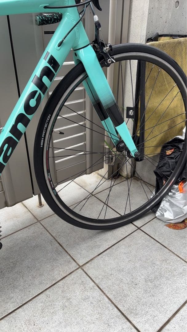 セール中 Bianchi ロードバイク SORAvia nirone