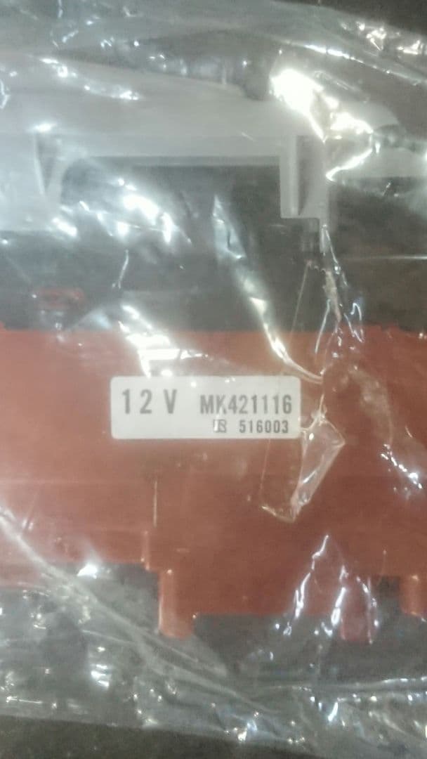 純正　キャンター　パワーウィンドウスイッチ　運転席側　三菱フソウ　三菱ふそう