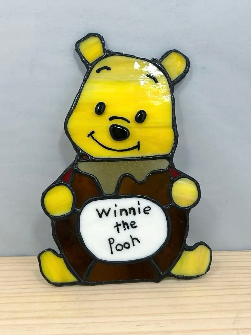 【希少】くまのプーさん ガラス製 ステンドグラス 壁掛け ディズニー レトロ
