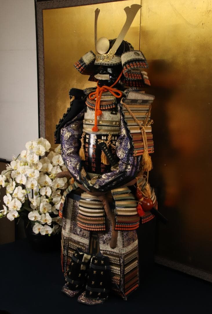 甲冑　具足　黒胴当世素掛 緋縅　鎧櫃付き　等身大　現代鎧　兜　武具　EE002