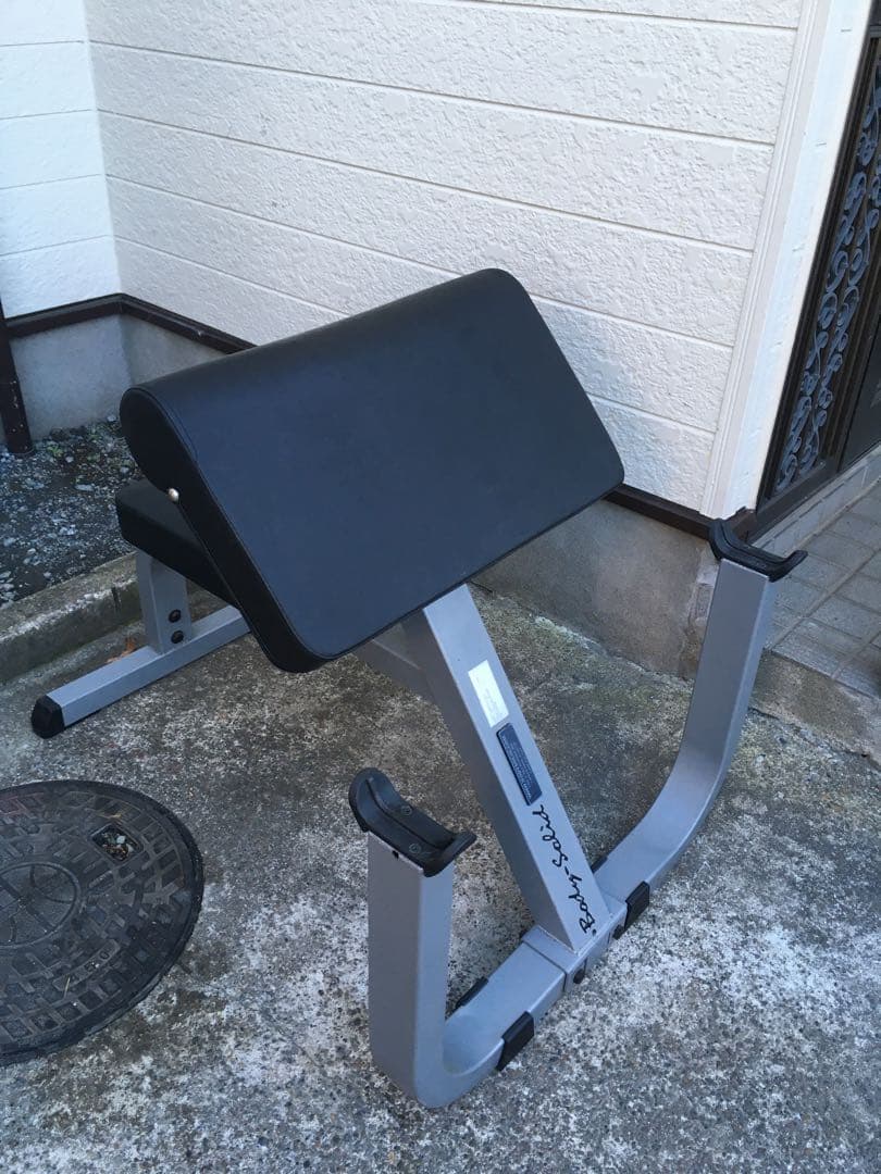 BodySolidのジムユースのプリチャーベンチ