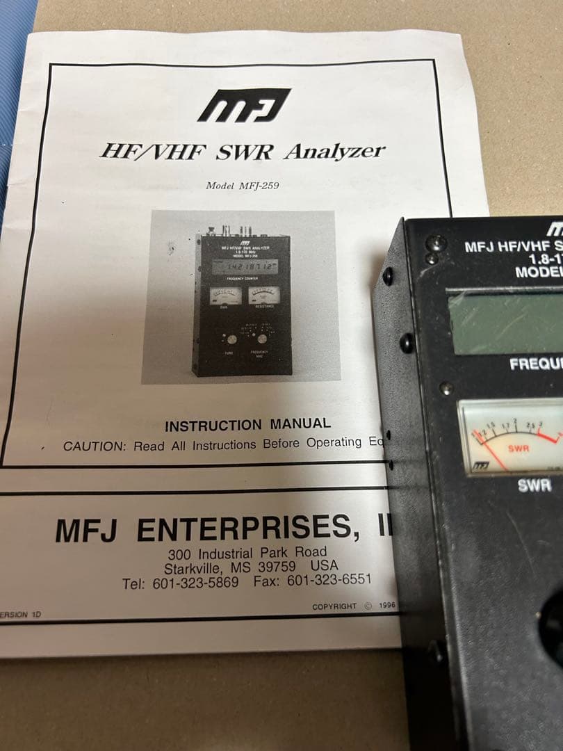 受信機 MFJ-259 SWR Analyzer 1.8-170 MHz