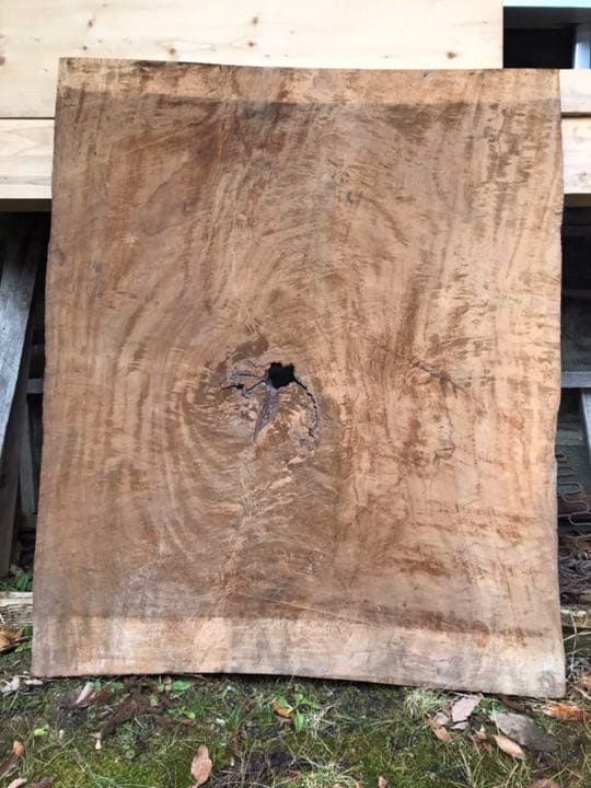 栃の木、栃の一枚板