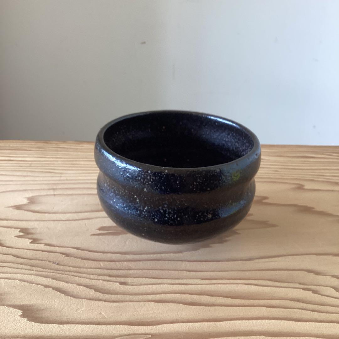 黒楽茶碗　黒楽焼　黒茶碗　抹茶碗　有印　茶道具　黒色波形茶碗