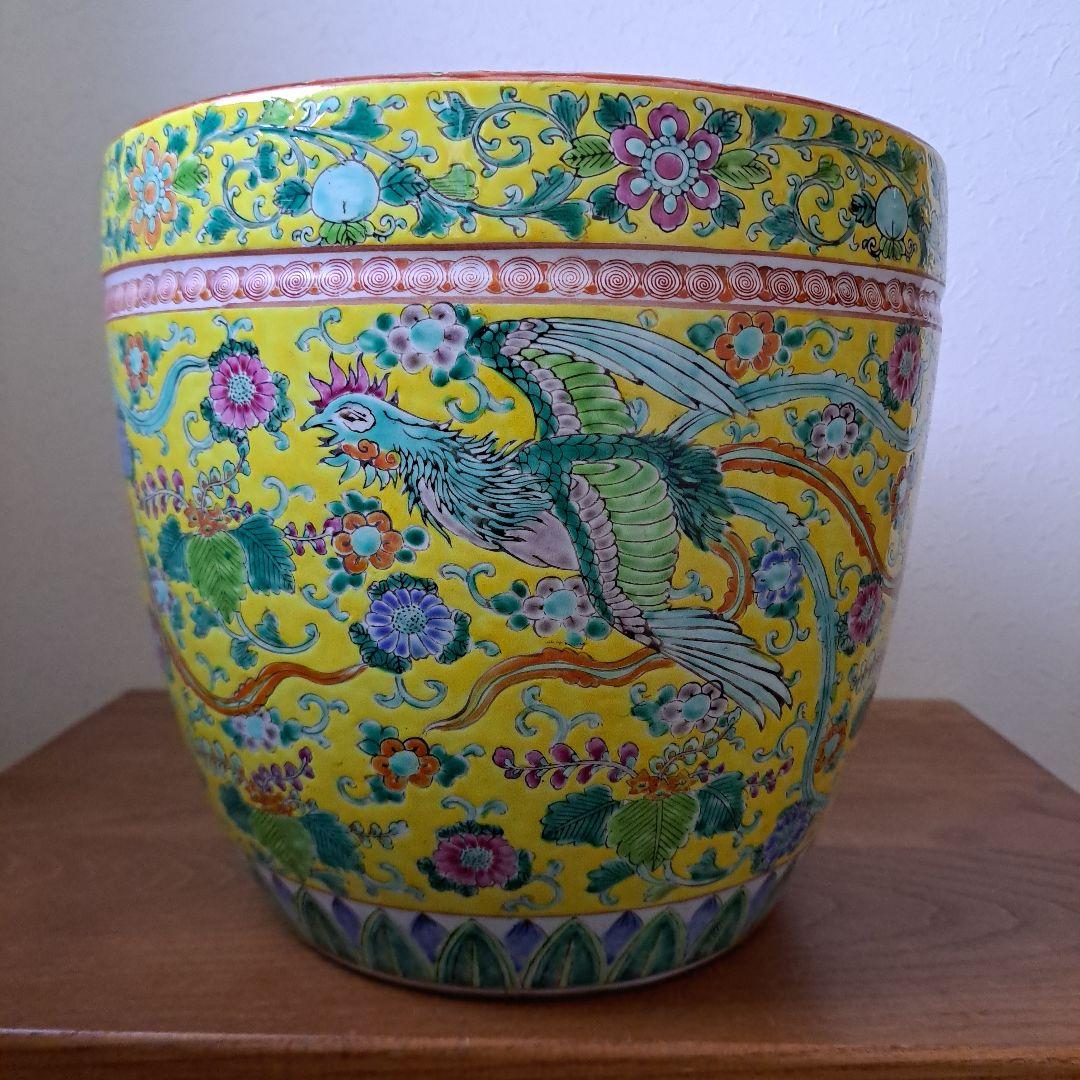 昭和レトロ　伊万里？　火鉢 の出品！