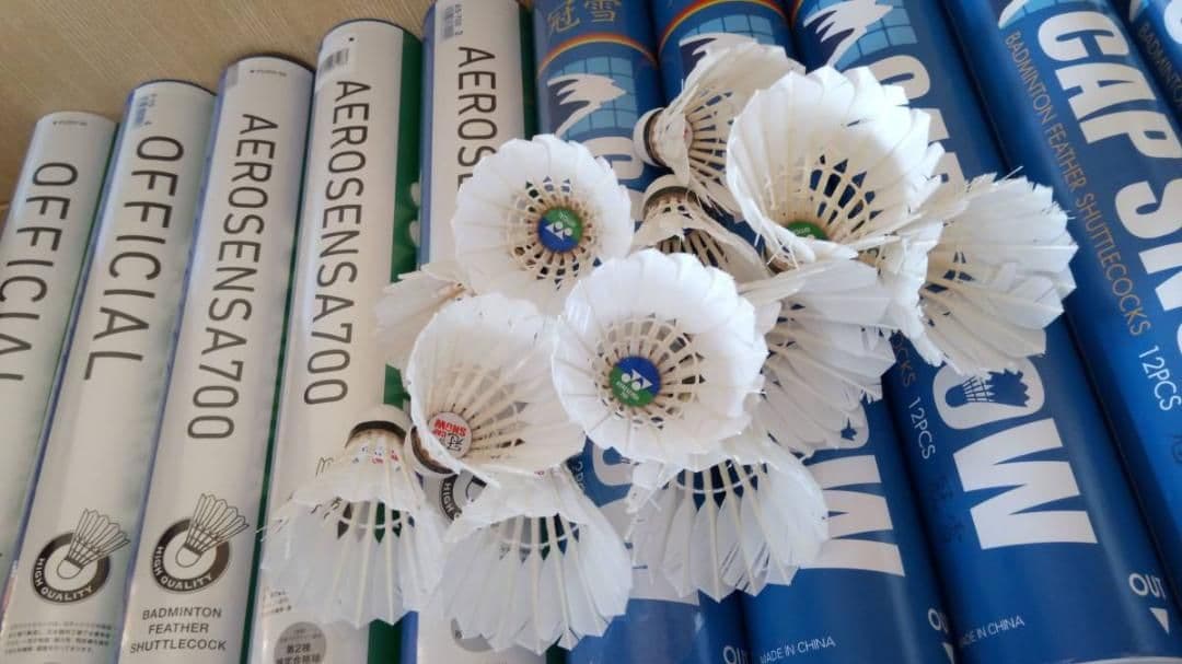 120個 バドミントンシャトル 中古美品入 練習 ノック基礎 手芸 激安