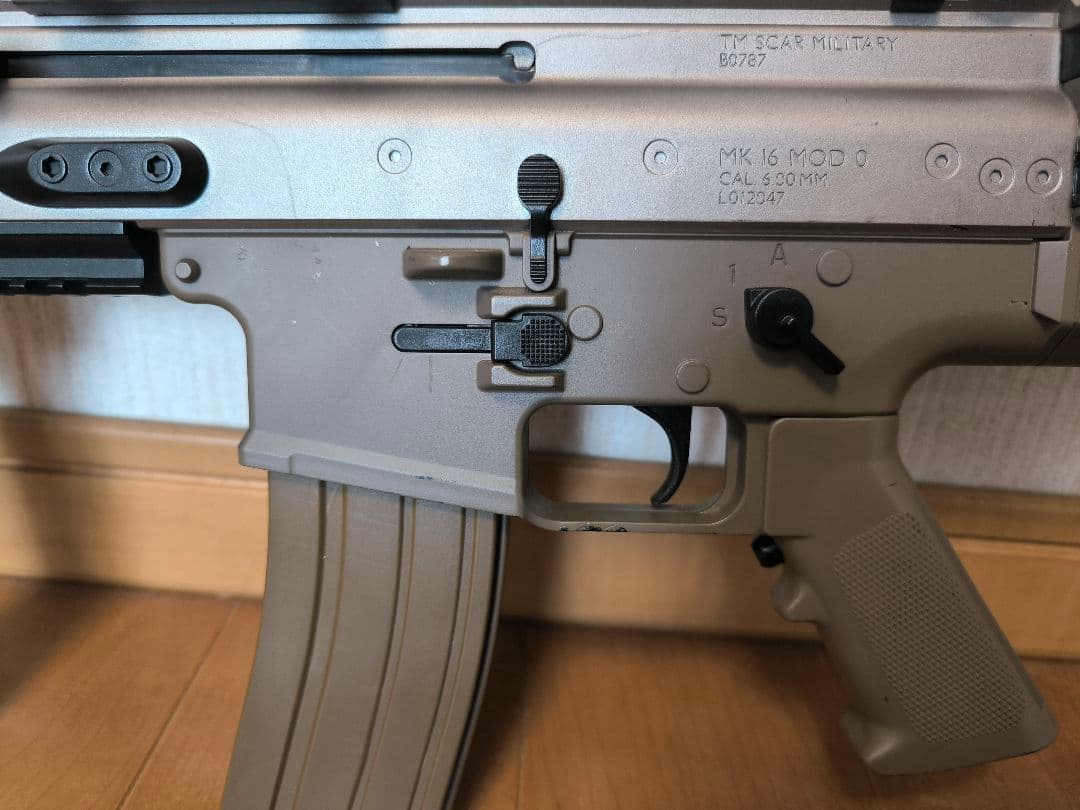 SCARスカーCQC電動ガンBOYsボーイズフル装備スコープ、グリップライト付