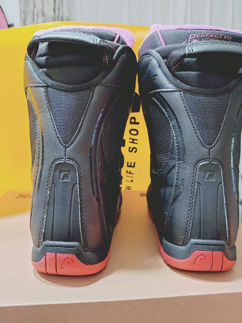 女性用スノーボードブーツ BOAシステム搭載HEAD