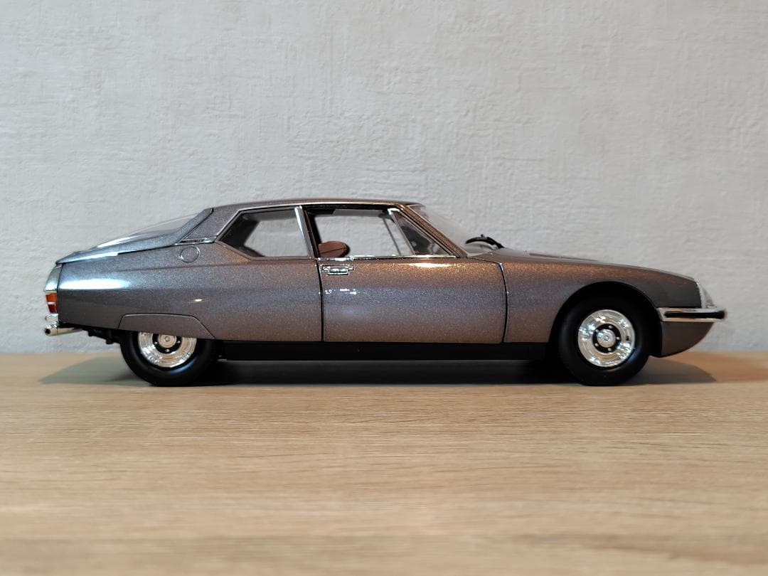 1/18 NOREV (ノレブ) CITROEN (シトロエン) SM