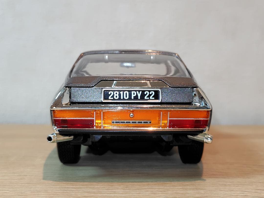 1/18 NOREV (ノレブ) CITROEN (シトロエン) SM