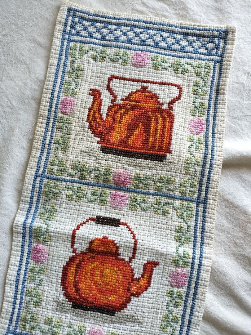 Vintage　✺ケトル　❐クロスステッチ　壁飾り❐