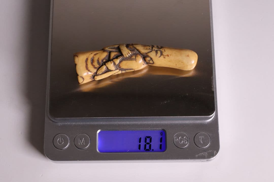 時代 堤物 根付 鹿角 老人 筆 仙人 人物 彫刻 提げ物【CM259】