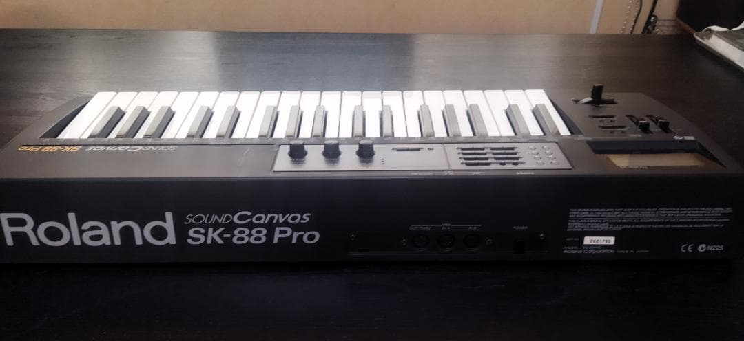 鍵盤楽器 Roland SK-88 Pro