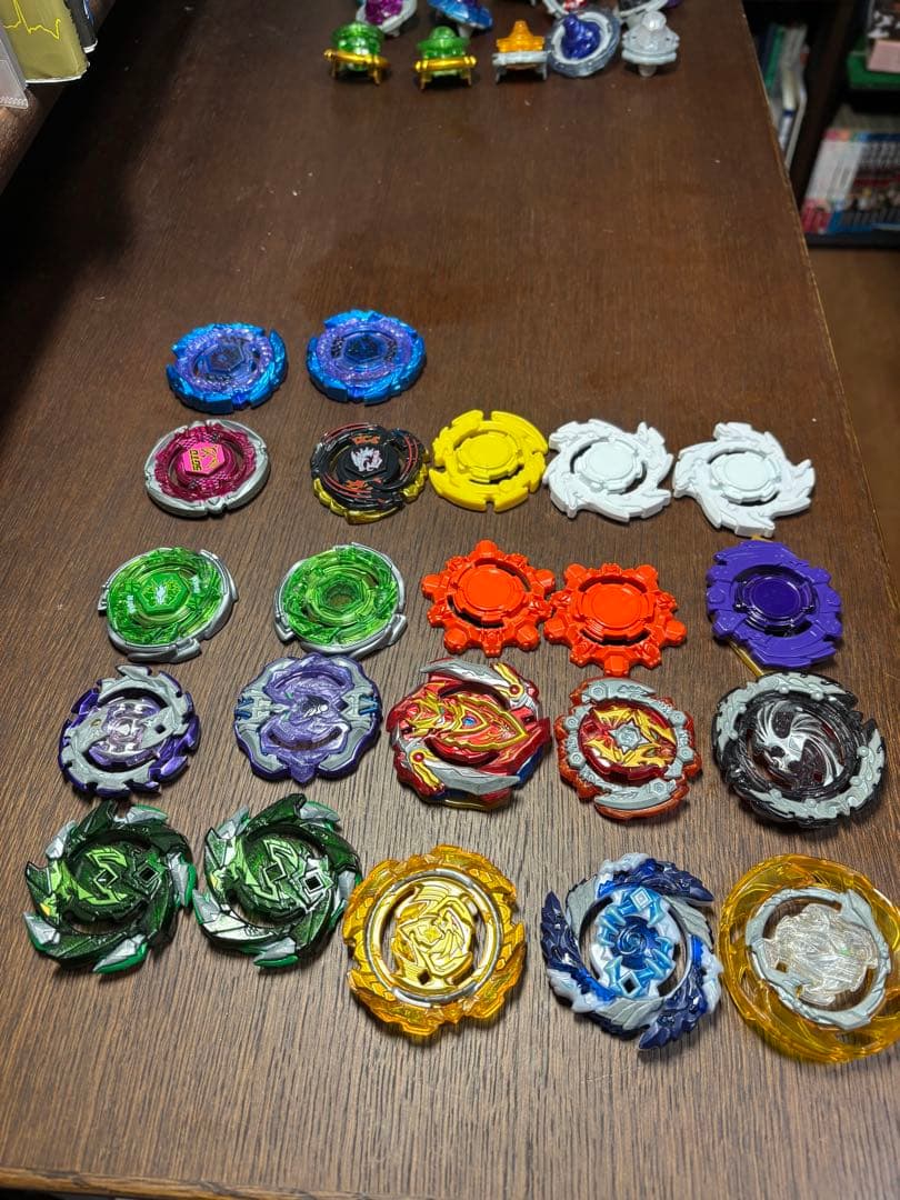 ベイブレードバーストセット　まとめ売り　レア複数　90個以上　beyblade