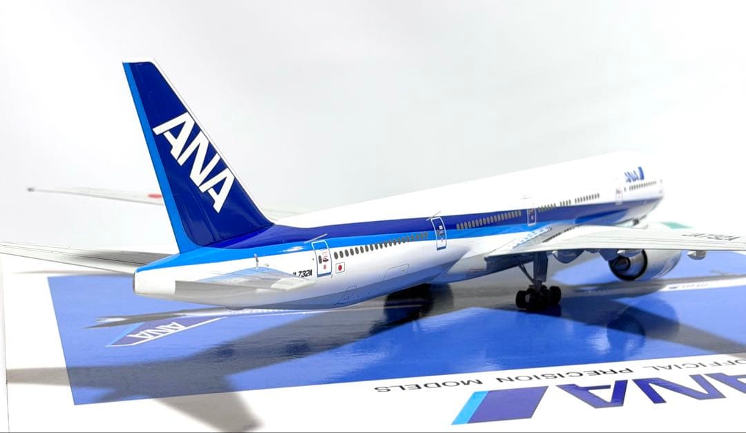 全日空商事 1/200 B777-300ER ANA NH20013