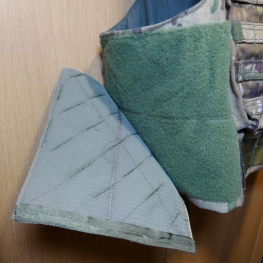 希少一点物　実物プレートキャリア　特殊部隊装備　マルチカム