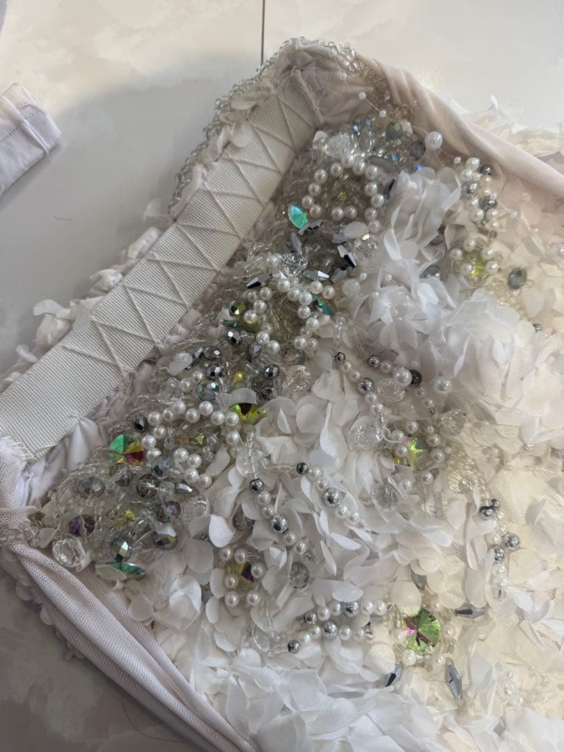 ベリーダンス衣装　白　ホワイトbachata インナーパンツ付き