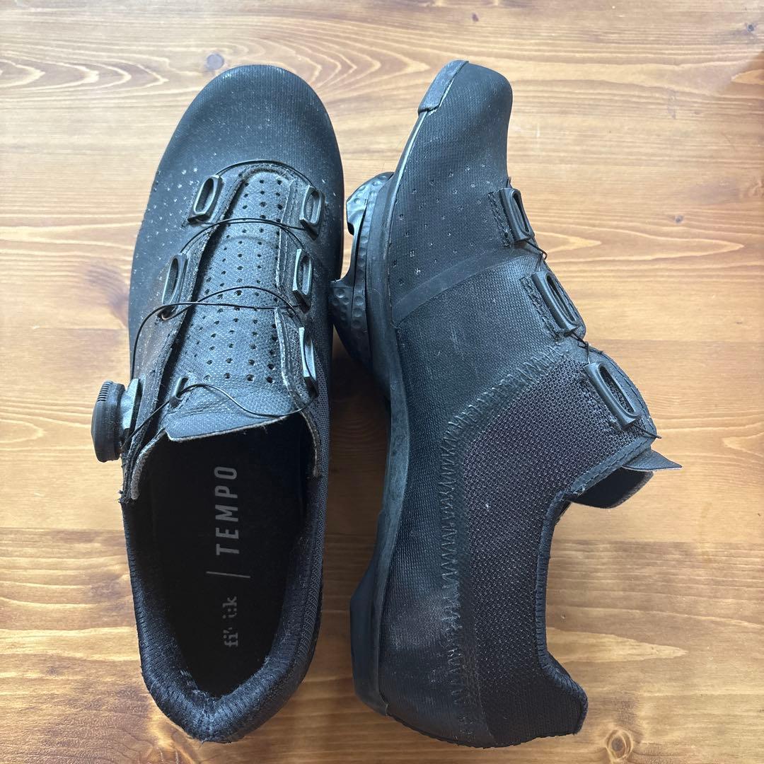 TEMPO ブラックサイクリングシューズ