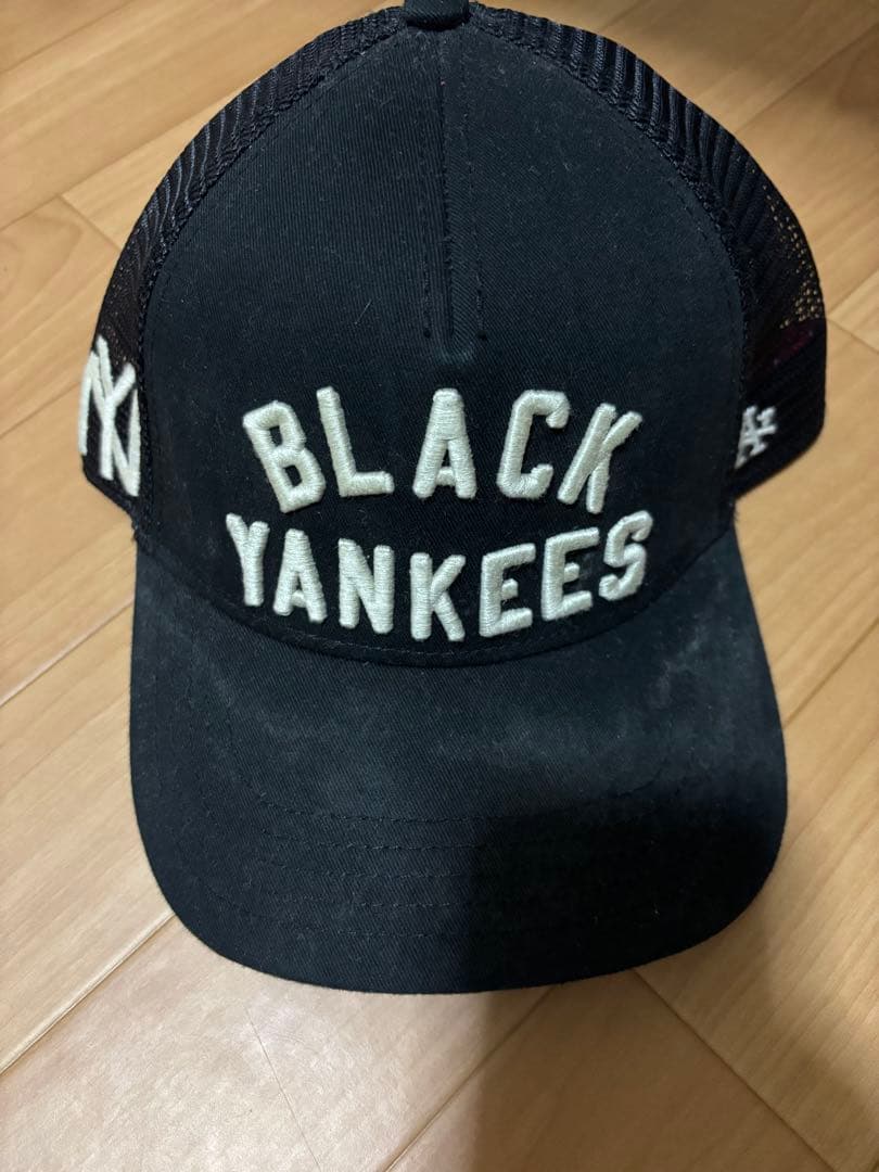 BLACK YANKEES トラッカーハット