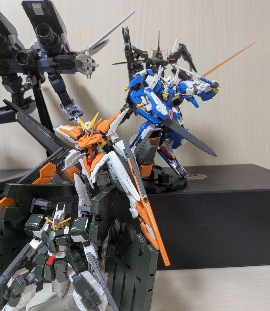 HG ガンプラ ガンダムOO ダブルオー　完成品