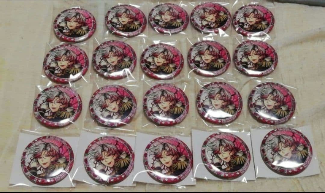 悪魔執事と黒い猫 あくねこ アモン　 缶バッジ　サンリオ　グリッター缶バッジ