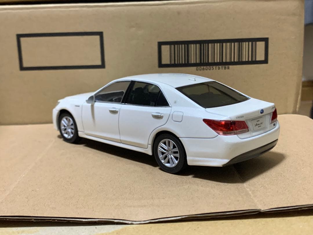 x*a様 クラウンアスリート カラーサンプル