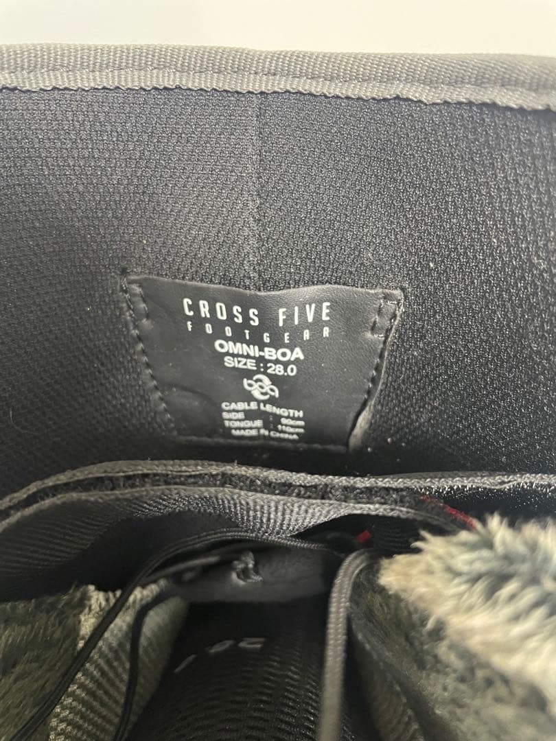 クロスファイブ28cm BOA ブラック スノーボードブーツ ビブラムソール
