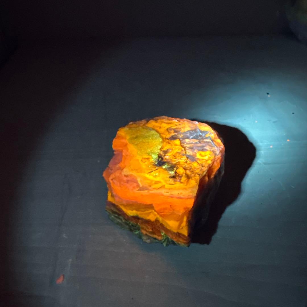 北海道石　然別オパール　蛍光オパール266g