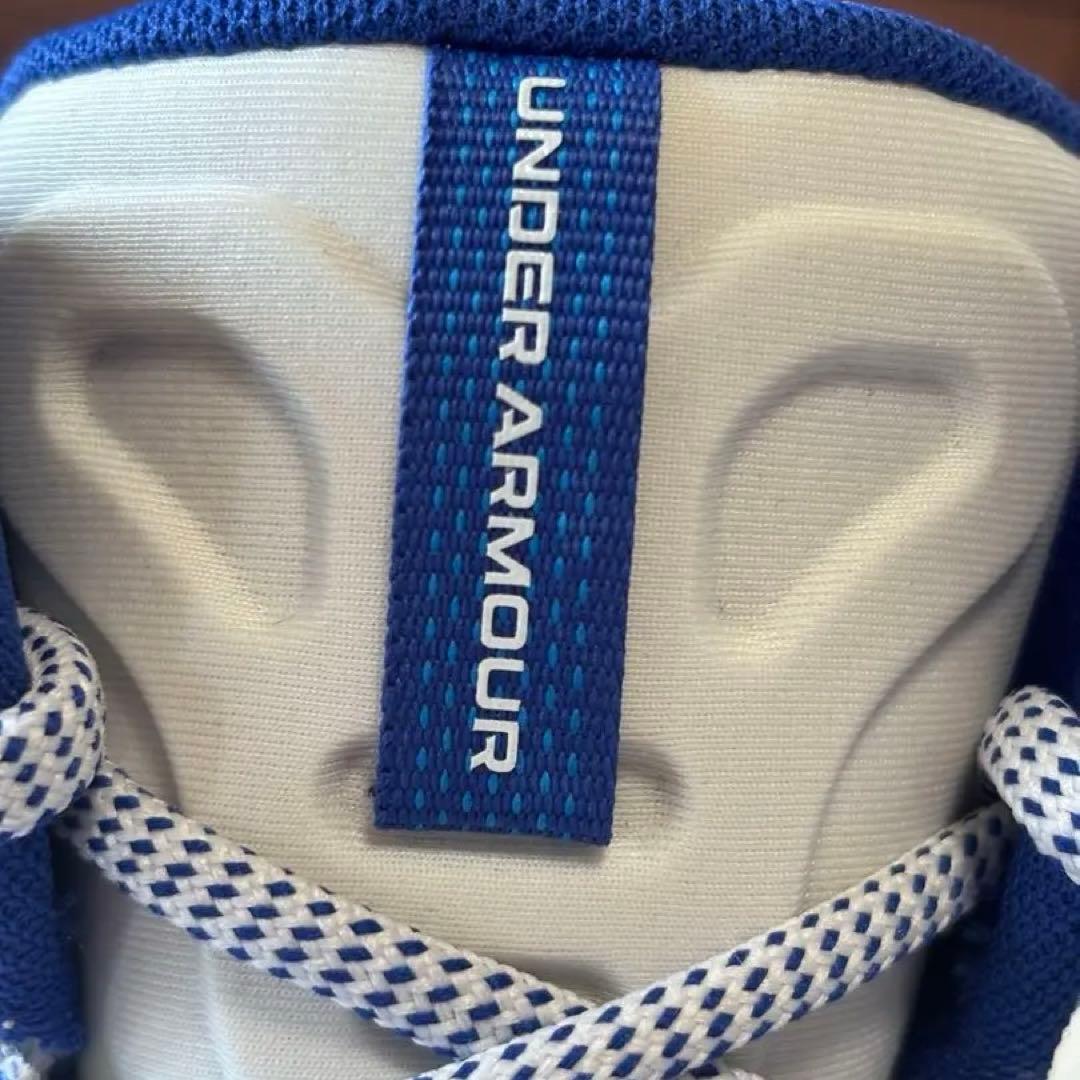 Under Armour スパイクハイカットホワイト/ブルー