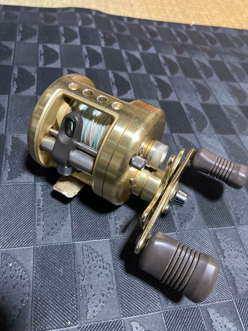 Shimano Calcutta 101 XT ベイトリール
