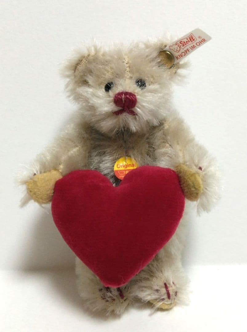 シュタイフカレンダー 2月 ミニテディベア 2001年　限定版 ハートを抱えて