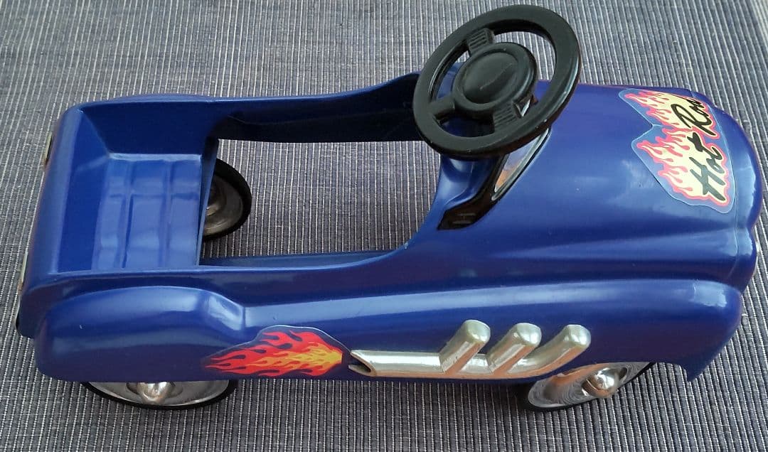 限定版ホットロッドペダルカーレプリカ