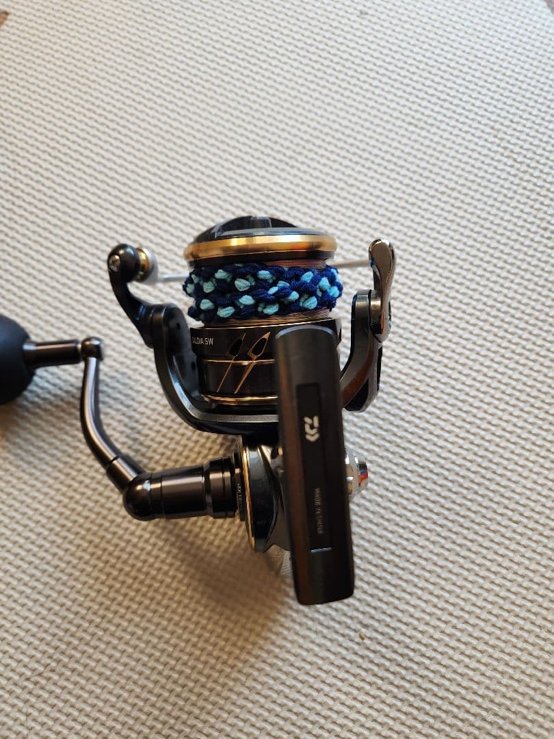 CALDIA SW 8000-H スピニングリール