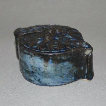 『李朝瑠璃釉菊石形水滴』 李氏朝鮮　アンモナイト形　硯滴　水盂　文房具